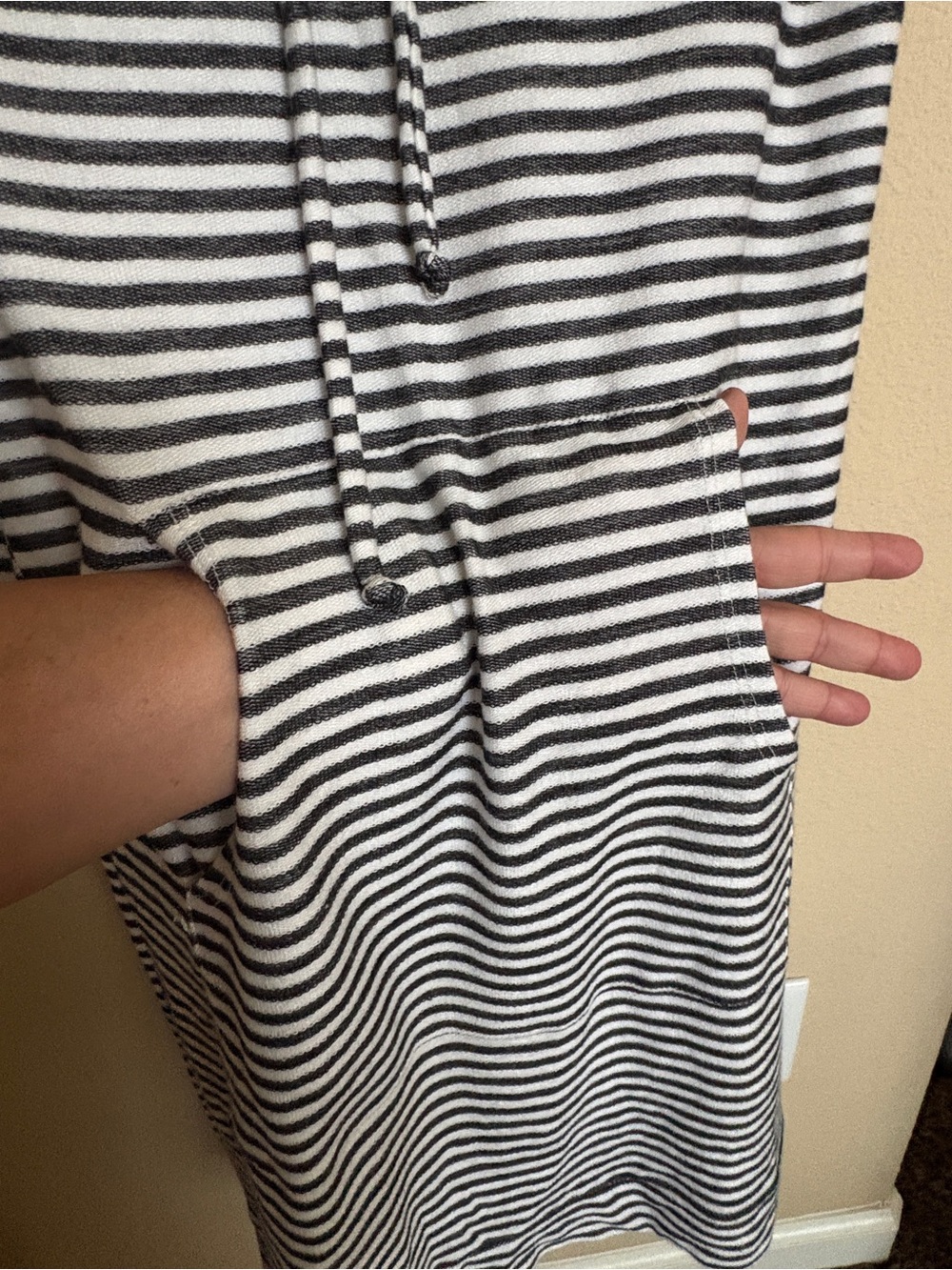 Sleeveless Hooded Striped Knit Dress - Black & White - Picture 2 of 8